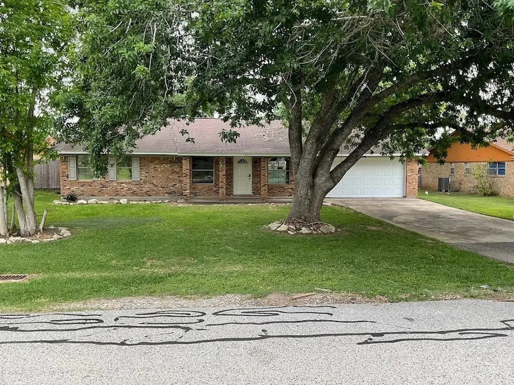 405 Oyster Creek Court Richwood TX 77531