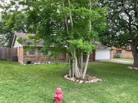 405 Oyster Creek Court Richwood TX 77531