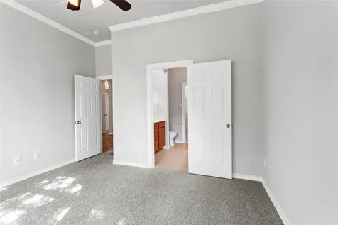 38 W Montfair Boulevard Spring TX 77382