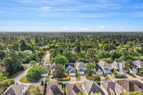 38 W Montfair Boulevard Spring TX 77382