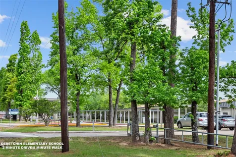 38 W Montfair Boulevard Spring TX 77382