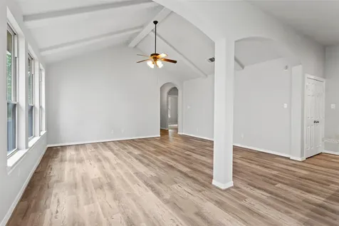 38 W Montfair Boulevard Spring TX 77382