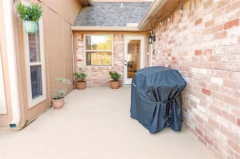 3911 Crow Valley Drive Missouri City TX 77459