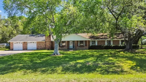 3413 County Road 326 Alvin TX 77511