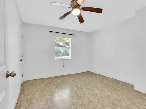 3413 County Road 326 Alvin TX 77511