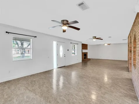 3413 County Road 326 Alvin TX 77511