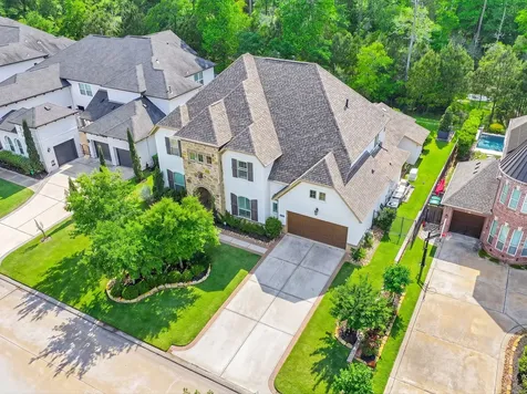 79 N Curly Willow Circle Tomball TX 77375