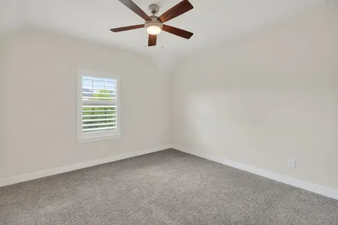 79 N Curly Willow Circle Tomball TX 77375
