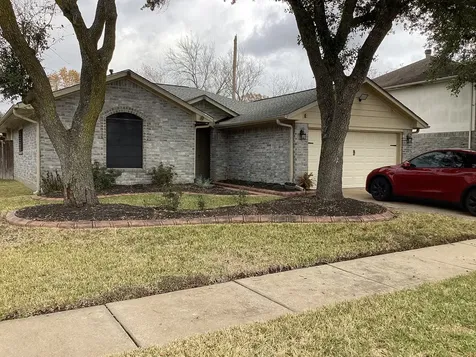 17046 Clan Macintosh Drive Houston TX 77084