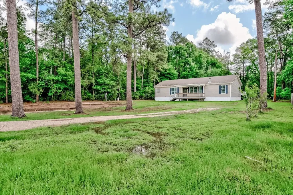 16741 Us Highway 69 S Warren TX 77664