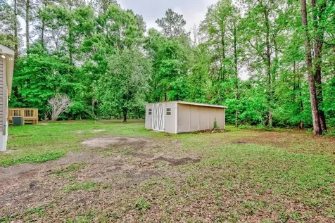 16741 Us Highway 69 S Warren TX 77664