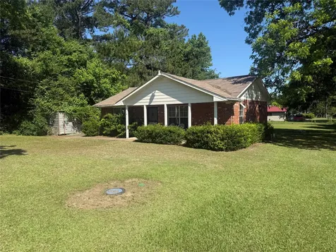 718 Broadway Street Maud TX 75567