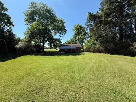 718 Broadway Street Maud TX 75567