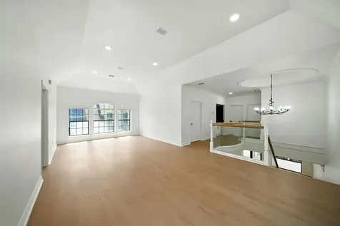 12625 Memorial Drive 180 Houston TX 77024