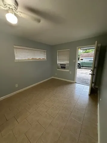 4701 Hoffman Street 4705 Houston TX 77026