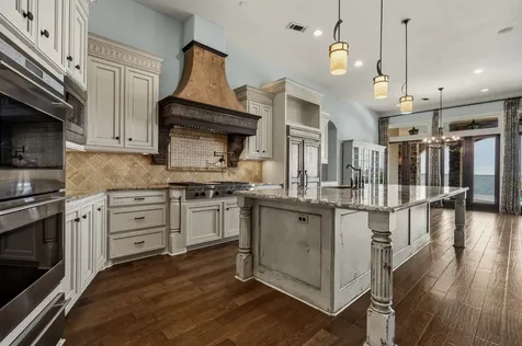 206 Bentwater Bay Drive Montgomery TX 77356