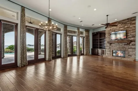 206 Bentwater Bay Drive Montgomery TX 77356
