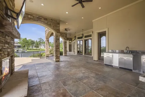 206 Bentwater Bay Drive Montgomery TX 77356