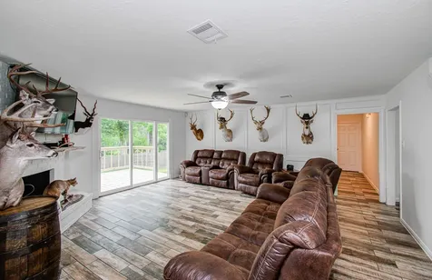 10881 Fm 1409 Dayton TX 77535