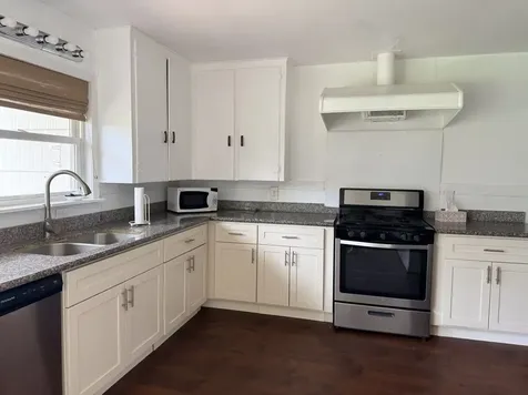 5026 Indigo Street Houston TX 77096