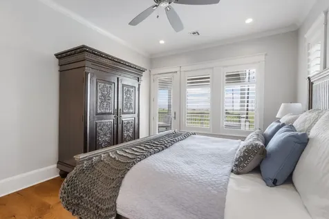 14432 Spyglass Circle Galveston TX 77554
