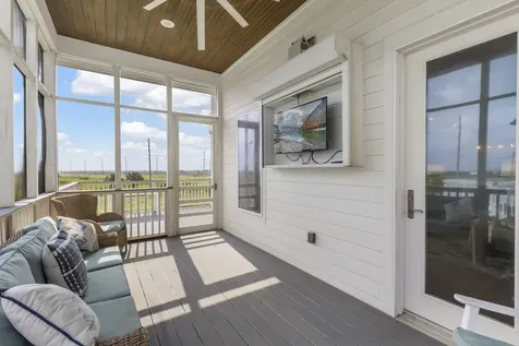 14432 Spyglass Circle Galveston TX 77554