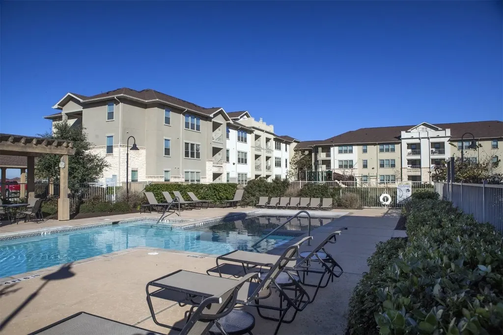 5121 N Foster Road San Antonio TX 78244