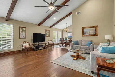 2205 Mission Street Kemah TX 77565