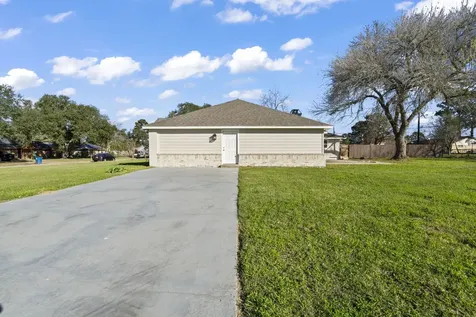 1740 6th Street Hempstead TX 77445