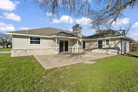 1740 6th Street Hempstead TX 77445