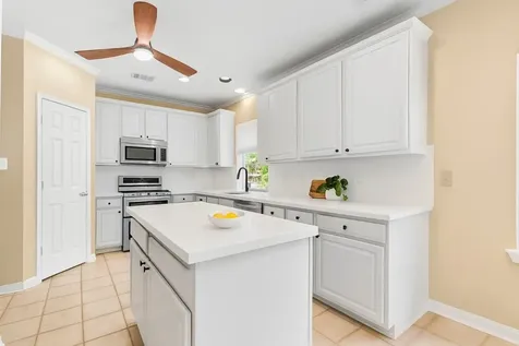 15242 Shapiro Springs Lane Houston TX 77095