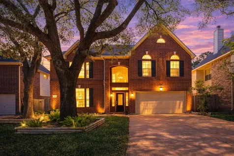 15242 Shapiro Springs Lane Houston TX 77095