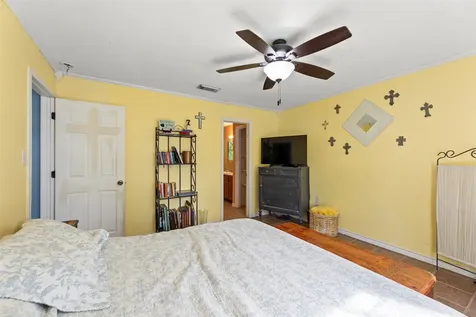 437 County Road 165 Drive Boling TX 77420