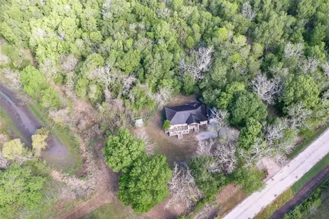 437 County Road 165 Drive Boling TX 77420
