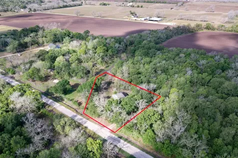 437 County Road 165 Drive Boling TX 77420
