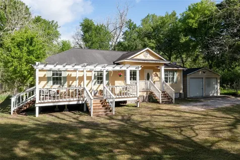437 County Road 165 Drive Boling TX 77420