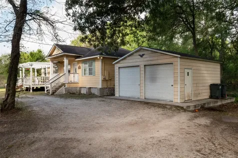 437 County Road 165 Drive Boling TX 77420