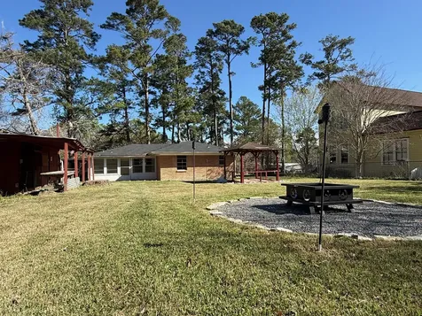 432 Young Street Livingston TX 77351