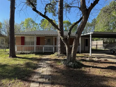 432 Young Street Livingston TX 77351