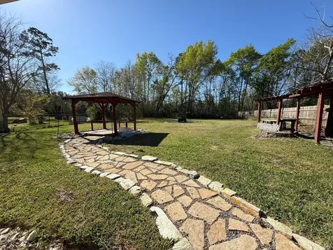 432 Young Street Livingston TX 77351