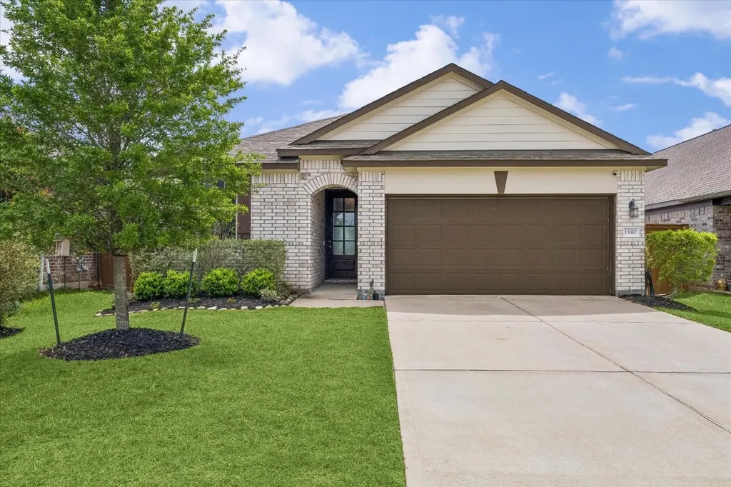 13317 Emerald Mallard Drive La Marque TX 77568