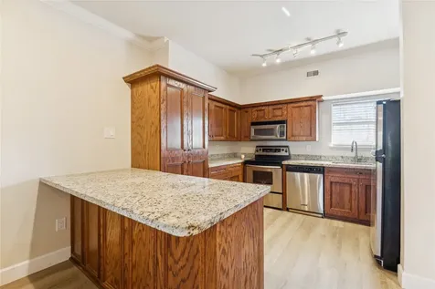 4041 Law Street 512 Houston TX 77005