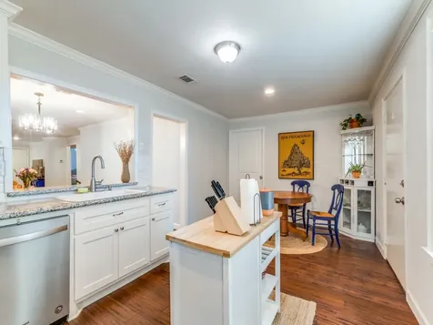 5110 Cochran Street Houston TX 77009