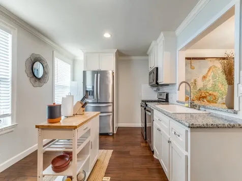 5110 Cochran Street Houston TX 77009