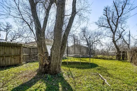 315 Acacia Street Lake Jackson TX 77566