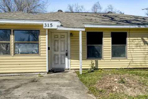 315 Acacia Street Lake Jackson TX 77566
