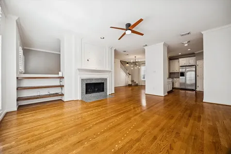 205 Dennis Street Houston TX 77006
