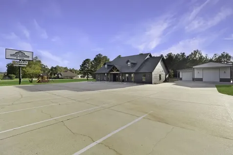 7899 Us Highway 190 W Livingston TX 77351