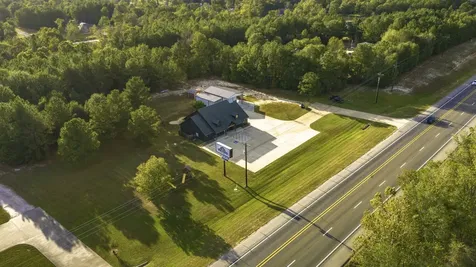 7899 Us Highway 190 W Livingston TX 77351