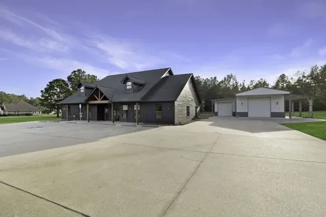 7899 Us Highway 190 W Livingston TX 77351